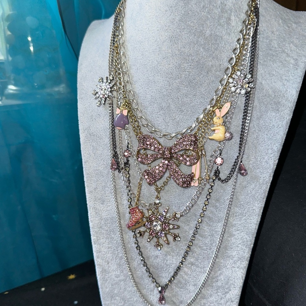 Betsey Johnson • Rare Ski Bunny Layered Mixed Metal Necklace - Picture 11 of 17